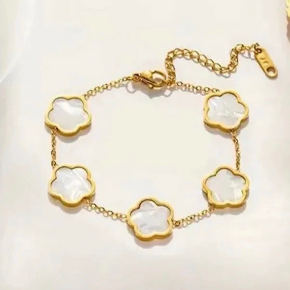 Star Flower Bracelet with Mother of Pearl Inlay